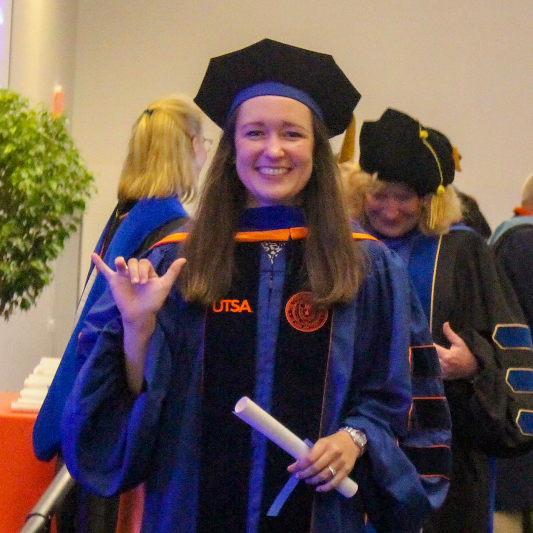 UTSACOLFA's tweet photo. During this yearโs fall Doctoral Hooding ceremony, we had the honor of hooding four incredible scholars:
Rebecca Friedel (Ph.D., Anthroplogy)
Victoria Ingalls (Ph.D., Anthroplogy)
Tiffany Lindley (Ph.D., Anthroplogy)
Micah Christopher Wright (Ph.D., English)
#UTSAGrad21 #UTSA https://t.co/iBYLjpkKtB