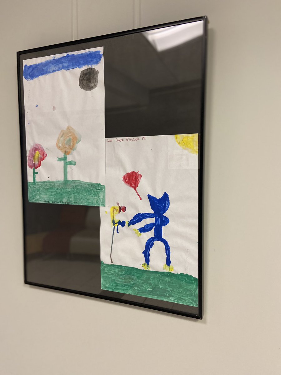 KellyStewartDa1's tweet photo. Came into the @wrdsb Education Centre today and this awesome student art was hung. 
Sometimes our workplace feels lonely as we try and maintain our safe distance, and this art made the halls sing 🎶 
Kid are is the best kind!
#wrdsb #students #studentartwork #falala #WinterWonder https://t.co/TyKqUQXO0V
