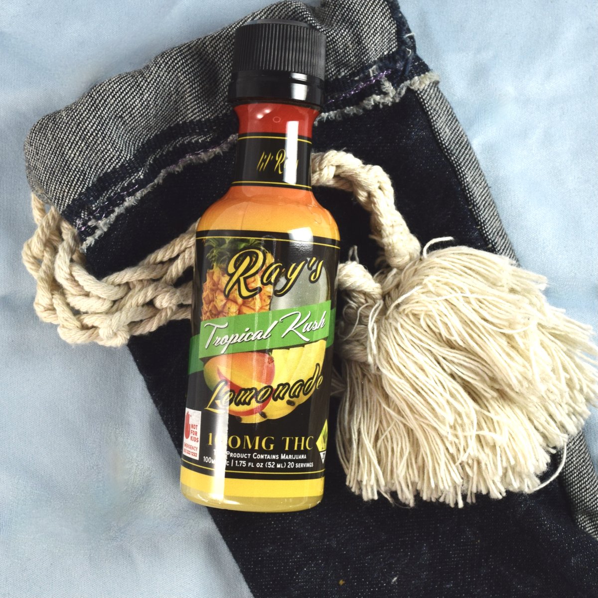 SeattleHashtag's tweet photo. Get a pocket full of tropical kush. On the go. With Ray's Lemonade minis. Packs just as much of a punch as their full size bottles.
#rayslemonade #tropicalkush #minibottles #onthego #infusedbeverages #infuseddrinks #weekly #collection https://t.co/2PF9f4Xcxp