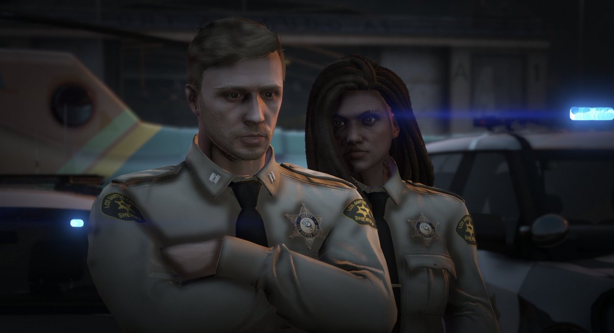 FelixElNoob's tweet photo. Ya se ha anunciado el @SheriffOverlife y para mí es un honor y un sueño hecho realidad el poder llevar esta facción junto a @Cercy_TW. Hemos trabajado mucho y aún queda bastante por hacer. Gracias a @bLKrp y a @OverlifeRP por la confianza <3 https://t.co/TrJrqz37Dv