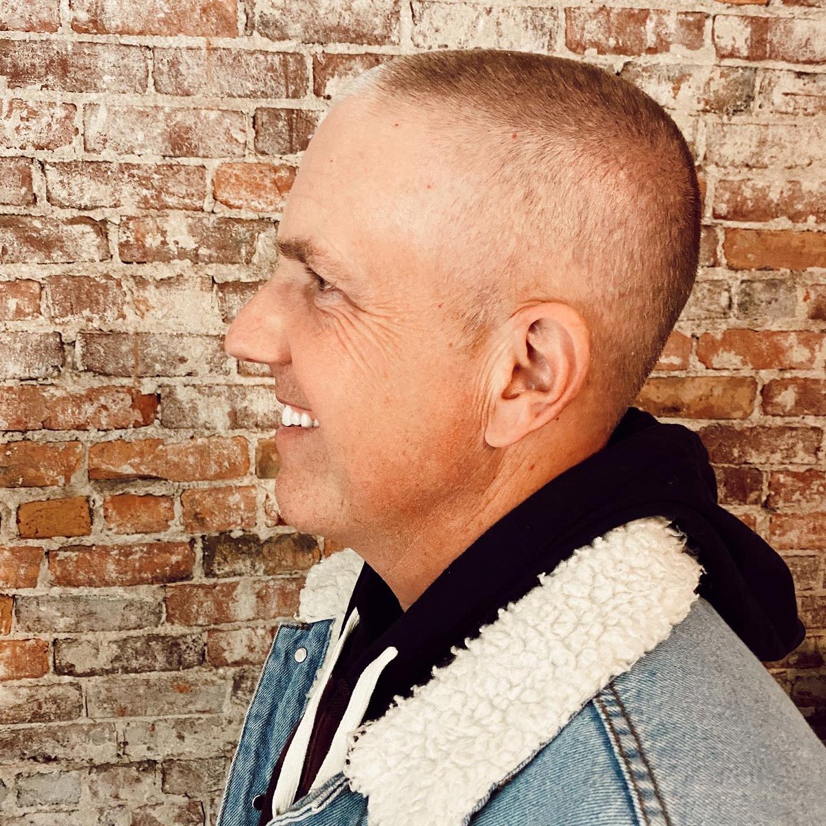 KansasYouthM's tweet photo. You asked for it! Here is the shorter, finished product! This is the result of a fulfillment of a 20 yr goal & 6 yr challenge. Even better than a shaved head is that Speed the Light offerings ARE STILL COMING IN! Thx! We are better together! #speedthelight https://t.co/vulcAEO7dK