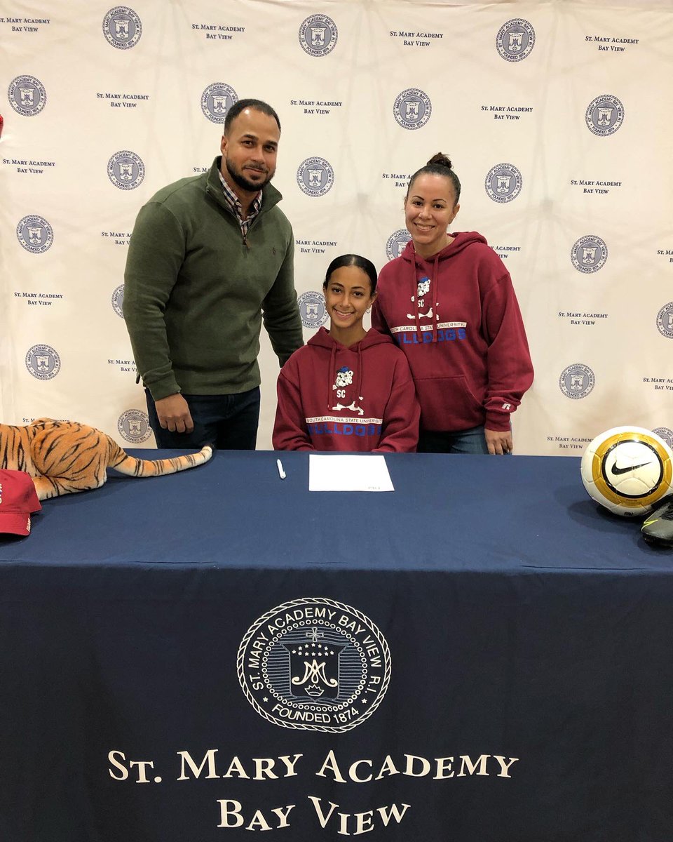 BVBengals's tweet photo. Congratulations to @bayviewacademy Senior Simone Miranda on signing her NLI to continue her playing career @scsusga1896 soccer program! #WErBENGALS🐯 https://t.co/eY1onCuNL4