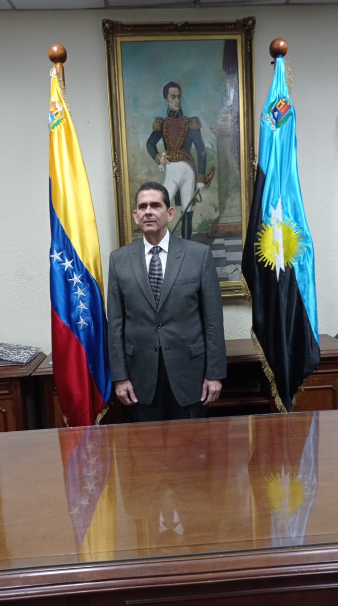 jlalcalar's tweet photo. Gracias al Gobernador del Zulia @manuelrosalesg por esta nueva responsabilidad designándome como Secretario de Gobierno. Asumo este compromiso con toda la humildad y la responsabilidad en pro de avanzar en el rescate de la entidad y en el beneficio de nuestro hermanos https://t.co/9mMZRQD3GJ
