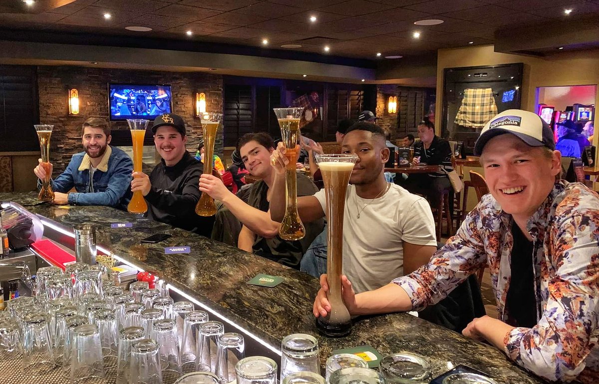 KnottedThistle's tweet photo. May you always have a clean shirt, a clear conscience, and enough coins in your pocket to buy a pint!... Or a yard! π» Stop by and try out a yard with your mates! Ask your server about joining the Yard Club. #yqr #yqrlocal #reginafood #yqrfoodie #yqreats #yqrfoodie #pickuporders https://t.co/3DuN56yvqq