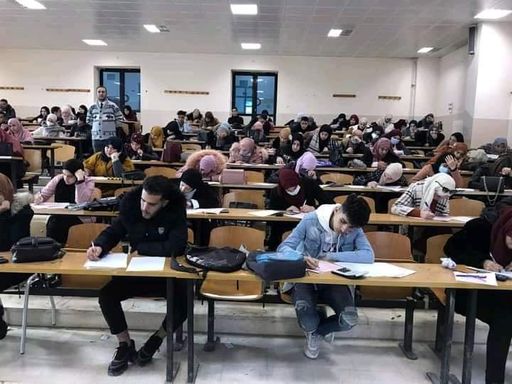 FshsUniv's tweet photo. تواصل التعليم الحضوري في دفعة السنة الثانية ماستر والسنة الثالثة والاولى ليسانس بكلية العلوم الاجتماعية والانسانية https://t.co/a3RKCcPFgu
