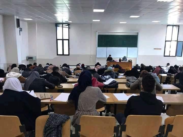 FshsUniv's tweet photo. تواصل التعليم الحضوري في دفعة السنة الثانية ماستر والسنة الثالثة والاولى ليسانس بكلية العلوم الاجتماعية والانسانية https://t.co/a3RKCcPFgu