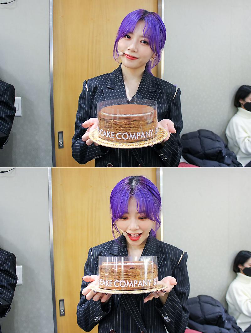 NIGHTSINTWT's tweet photo. nıght       临 .   *    sıns     乀    goıng    ♡     to  :  #𝐌INA𝔻𝔹

Nuestra bebesita Misaki le manda a @minakoclips un regalito especial por su debut, felicidades por todo, preciosísima y disfruta mucho de tu día. https://t.co/JSgnkASK17