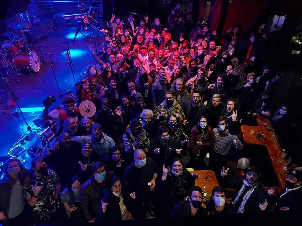 About last night… 200+ on a Monday night to celebrate <a href="/MoJamPresents/">Mo' Jam Presents</a> 8 years 🤯🤯🤯 saw some of my favorite people and even got a chance to jam with the TOWN ICON  <a href="/AyronJonesMusic/">Ayron Jones</a> 🤩🤩🤩 I hosted as hard as I could from 8-1am for Davy &amp; Mo cuss the love is ALWAYS genuine💯🧸❣️