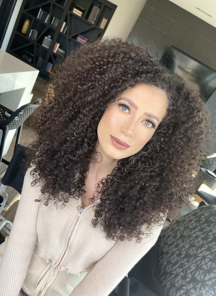 _PrincessCatttt's tweet photo. Soft Glam for My gorgeous client 💕✨
Follow my makeup page on Instagram for more content @ _MakeupByCat
#MakeupByCat #DallasMUA #HoustonMUA https://t.co/z6jhLVj2Jz