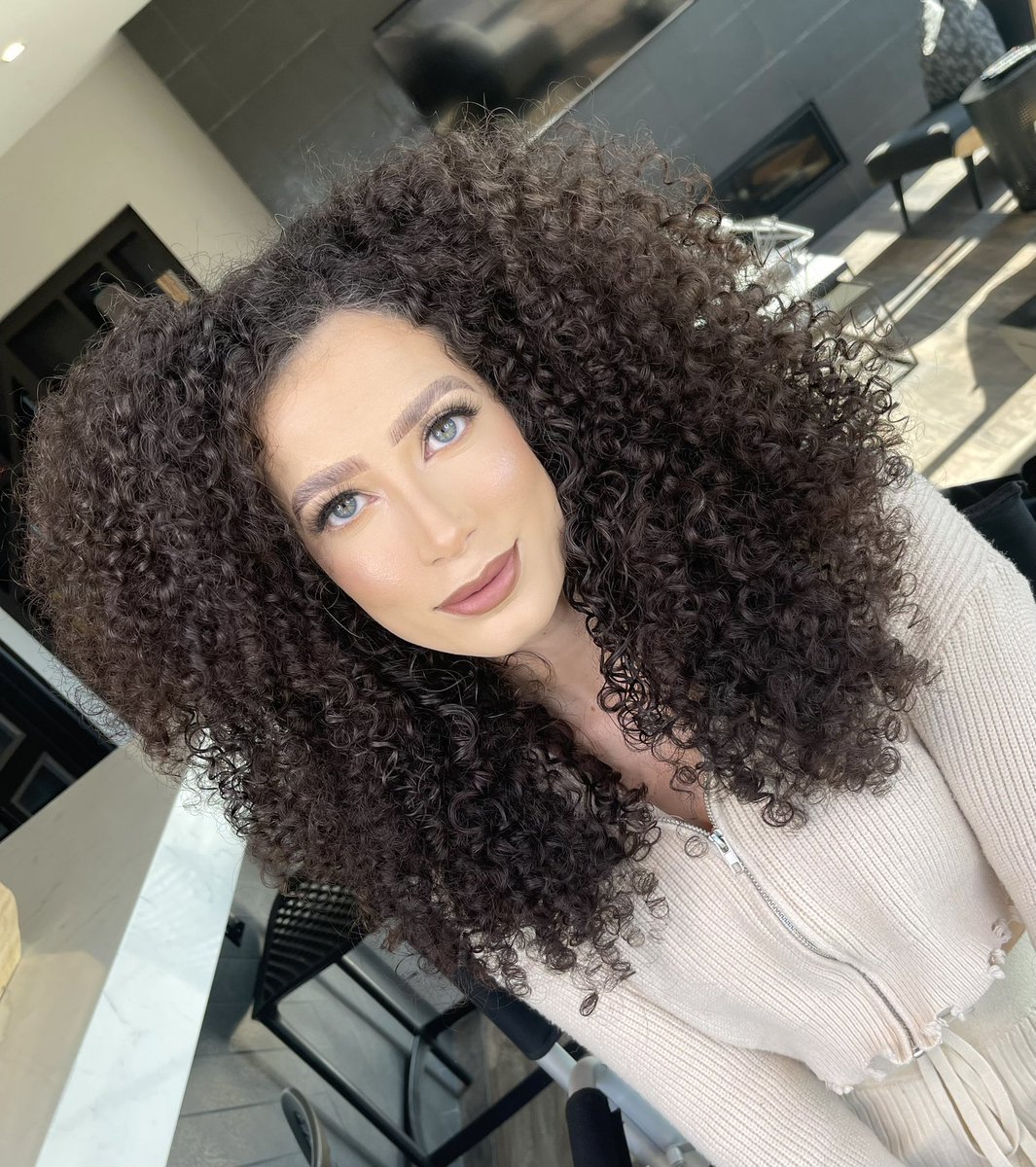 _PrincessCatttt's tweet photo. Soft Glam for My gorgeous client 💕✨
Follow my makeup page on Instagram for more content @ _MakeupByCat
#MakeupByCat #DallasMUA #HoustonMUA https://t.co/z6jhLVj2Jz