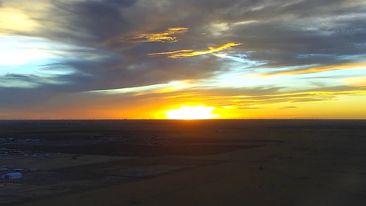 JohnHarrisWx's tweet photo. Pampa, TX Sunset #sunsetphotography #sunset #phwx #txwx #MyPampa https://t.co/9CorLw8JSO