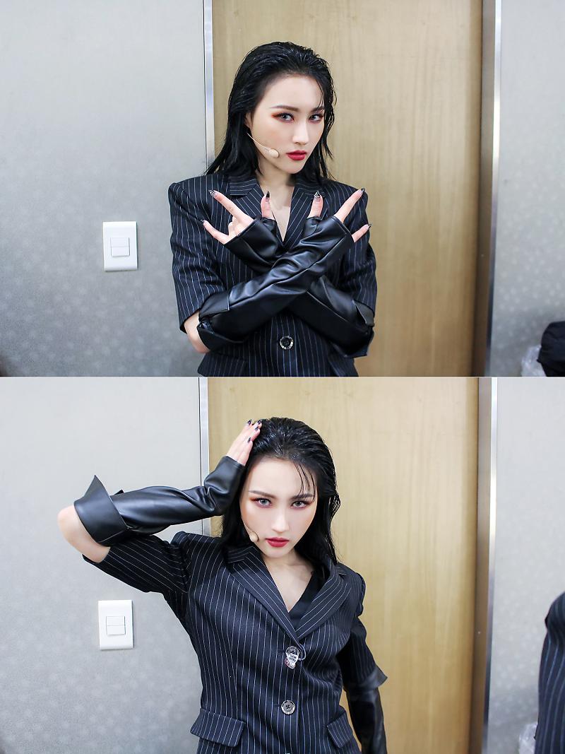 NIGHTSINTWT's tweet photo. nıght       临 .   *    sıns     乀    goıng    ♡     to  :  #SPECIALISTS𝐋ove𝕃etter

Harper ya está en el segundo regreso de los talentosisimos The Specialist, ella está muy contenta de poder apoyarlos en este día. https://t.co/O7HtCaJq4F