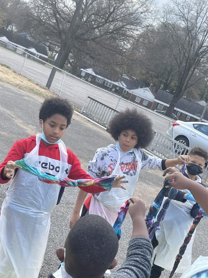 CherokeeES901's tweet photo. Dry and dye celebration for out C.H.I.E.F.S who scored 80% or more on MasteryConnect #2 https://t.co/CexcIKCpin