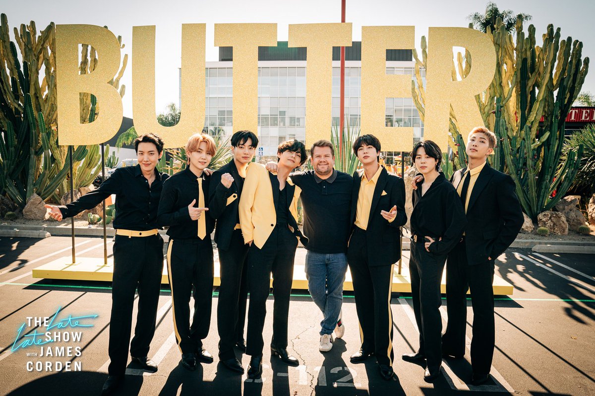 kiss_seven7's tweet photo. — [⏰] Horarios | Transmisión del #BTSCrosswalk en The Late Late show

▪️Jueves 16 de Dic.
11:37PM 🇳🇮🇬🇹🇸🇻🇨🇷🇭🇳🇲🇽

▪️Viernes 17 de Dic.
12:37AM 🇨🇴🇵🇪🇪🇨🇵🇦🇨🇺
01:37AM 🇩🇴🇵🇷🇧🇴🇻🇪
02:37AM 🇺🇾🇧🇷🇦🇷🇨🇱🇵🇾
06:37AM 🇪🇸

El crosswalk es cuando los artistas hacen una perfomance en las calles + https://t.co/H40KFkbYqP