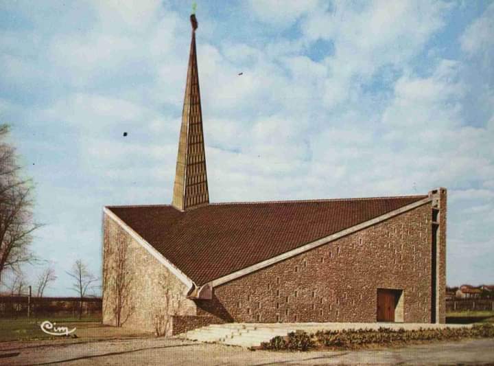 areasvellas's tweet photo. Church “Saint-François-d'Assise” in Champagne-sur-Seine, France...1965
by Michel #Marot...
#architecture #arquitectura
https://t.co/cecCGgHAP1 https://t.co/Y4RkSL5Xrr