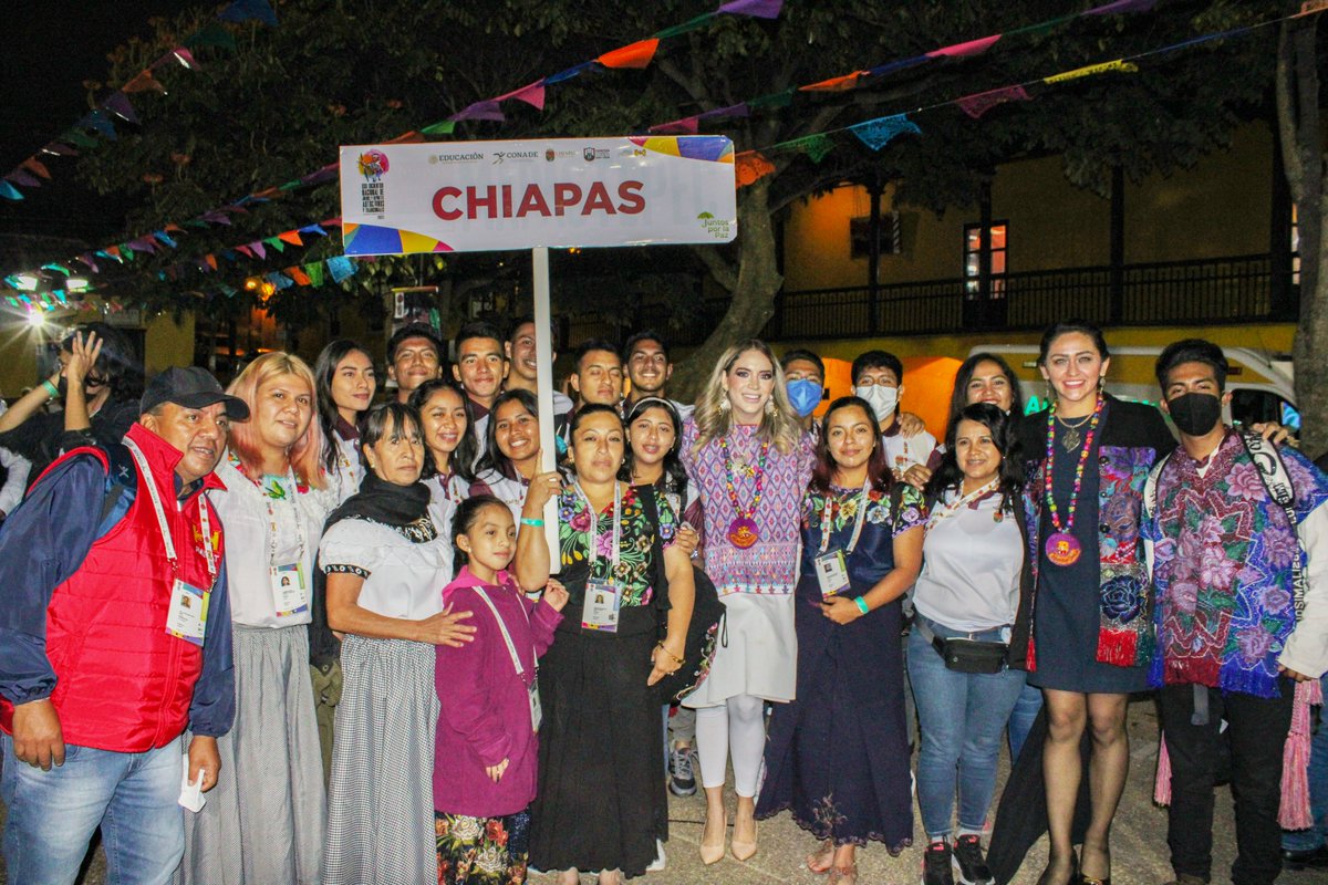 IJECH_Chiapas's tweet photo. 🔈Asistió la titular del #IJECH a la Inauguración del XXII Encuentro Nacional de Juegos y Deportes Autóctonos y Tradicionales, realizado en Comitán de Domínguez.
#JuventudesDeCorazón https://t.co/UWu1GX2x1e