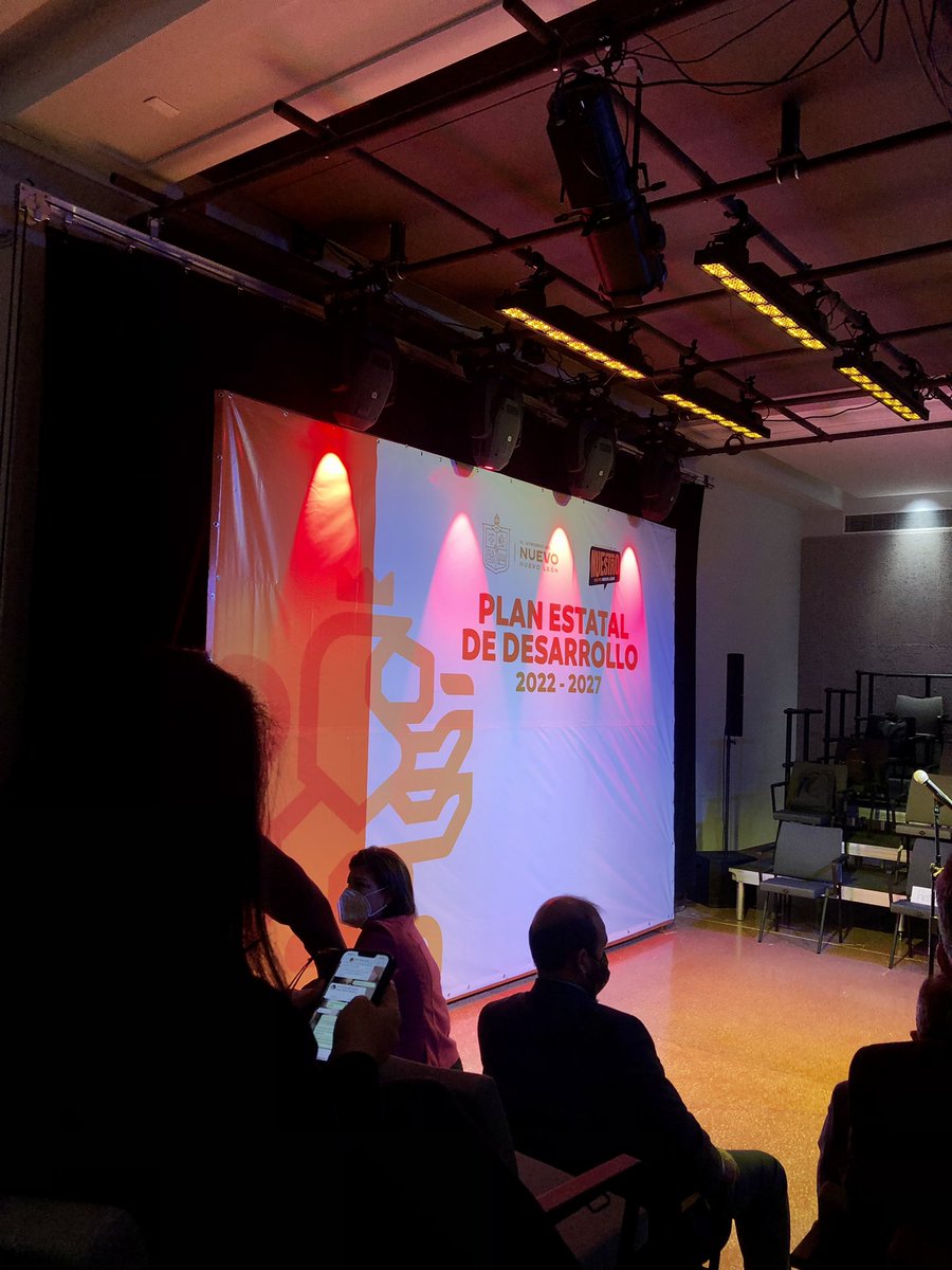 CCSPNL's tweet photo. Esta mañana nuestra Presidenta Ejecutiva, Dra. Ana María Esquivel, participó en las mesas de trabajo sobre #SeguridadCivil con miras a la construcción del Plan Estatal de Desarrollo 2022-2027, convocadas por la Secretaría de Participación Ciudadana de @nuevoleon. #ccspnl https://t.co/ZJaipSeGnh