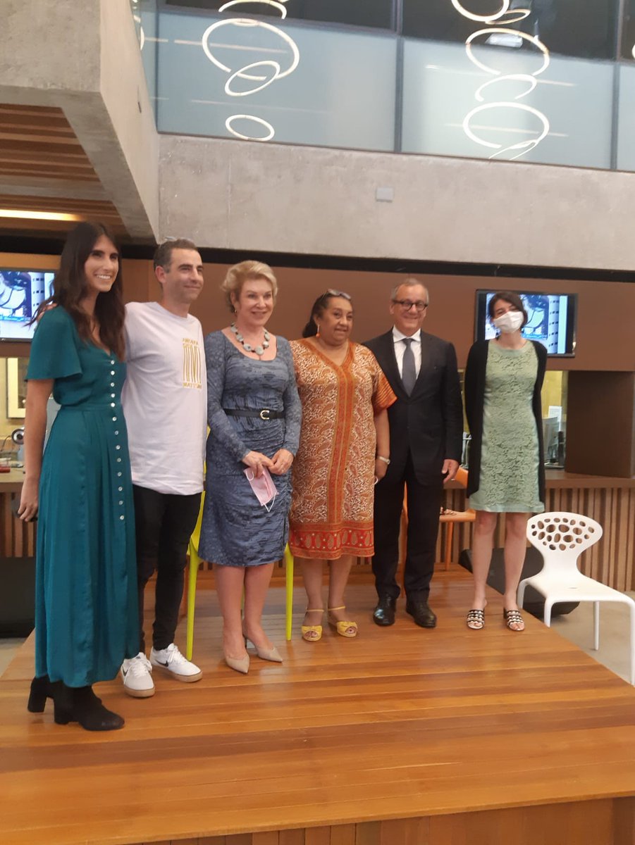 ItalyinSaoPaulo's tweet photo. Hoje @ItalyinSaoPaulo, com a presença da secretária  @martasuplicy_ , apresentou à cidade de SP o mural de Andrea Ravo.
A rua vira museu e acolhe a ‘Conversão de São Paulo’ do pintor renascentista Moretto da Brescia.
Uma parceria com a @Prefeitura_SP para democratizar a cultura! https://t.co/4ADKTlJSCS