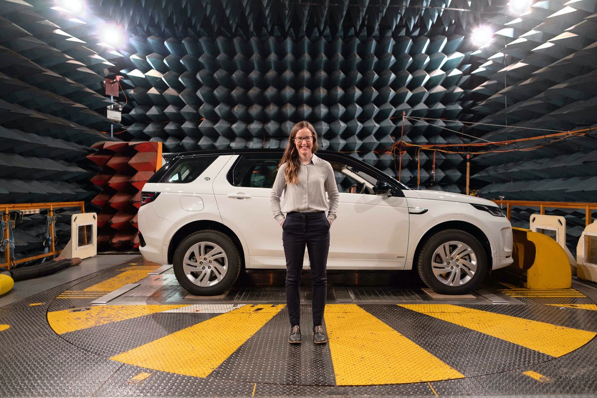 born2engineer's tweet photo. Route Into Engineering - Orla Murphy - #Jaguar Land Rover https://t.co/35Z9cM6RbQ #B2E #BornToEngineer #BornToEngineerVideo #Careers #JaguarLandRover #LandRover #OrlaMurphy #RouteIntoEngineering https://t.co/gyQ5JNTP39