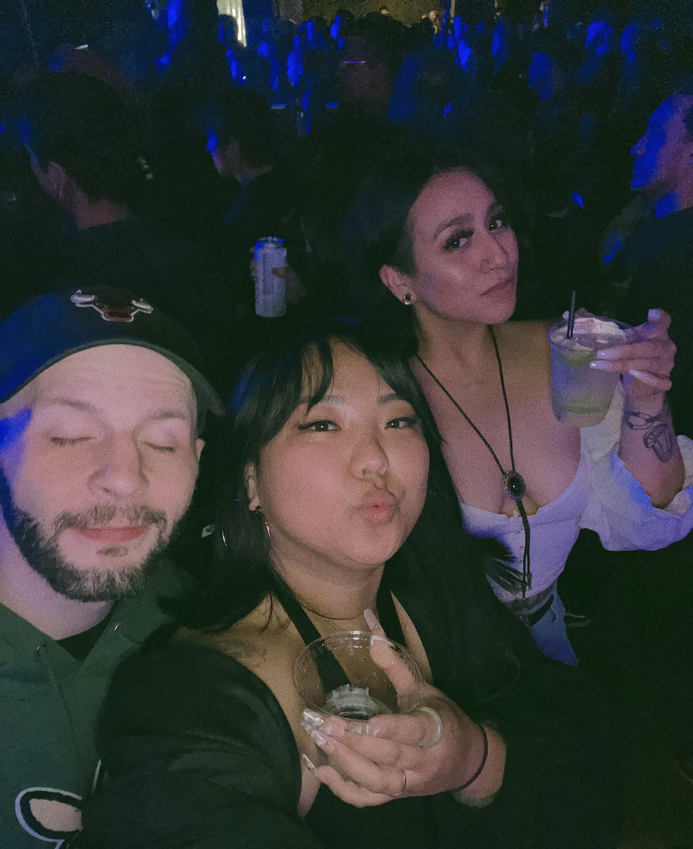 xxoheejin's tweet photo. I luv bad bitches TMFP https://t.co/qjGlyq2xya