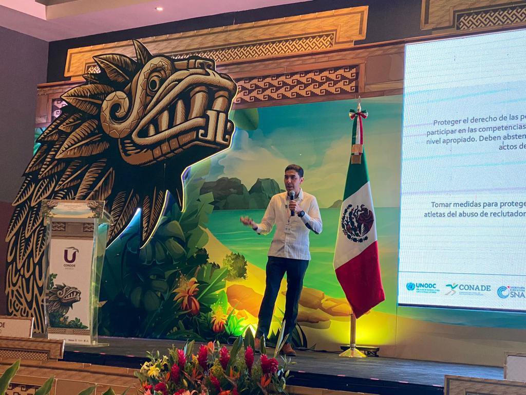 SESNAOficial's tweet image. 📣Este martes, @morenoroberto77, Titular de la Unidad de Riesgos y Política Pública, presentó en el Pleno del #SINADE el Código de Buen Gobierno para el Sector Deporte⚽🏀, mismo que se elaboró en el marco de la colaboración entre @unodcesp, @CONADE #SINADE y #SESNA. (Abro hilo)