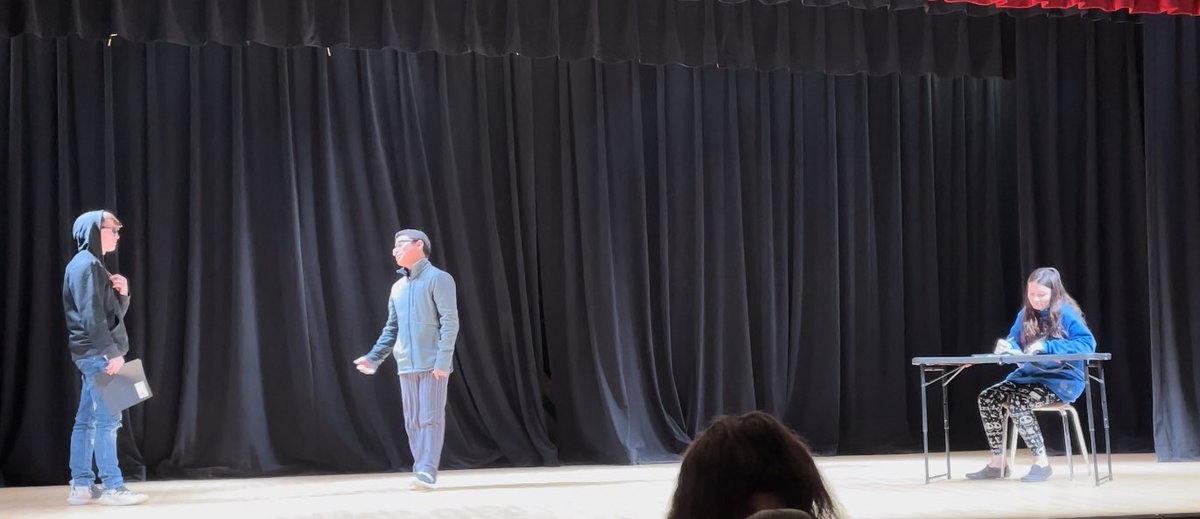 LoriJintheArts's tweet photo. More Theatre 1 students performing in their first round of scenes! #courage2create #themount @MauryCoSchools https://t.co/6ORU8DQZbq