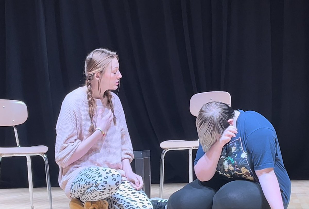 LoriJintheArts's tweet photo. The advanced acting class performed 10 minute scenes last week! So much talent! #courage2create #themount @MauryCoSchools https://t.co/Az6G3E4RRC