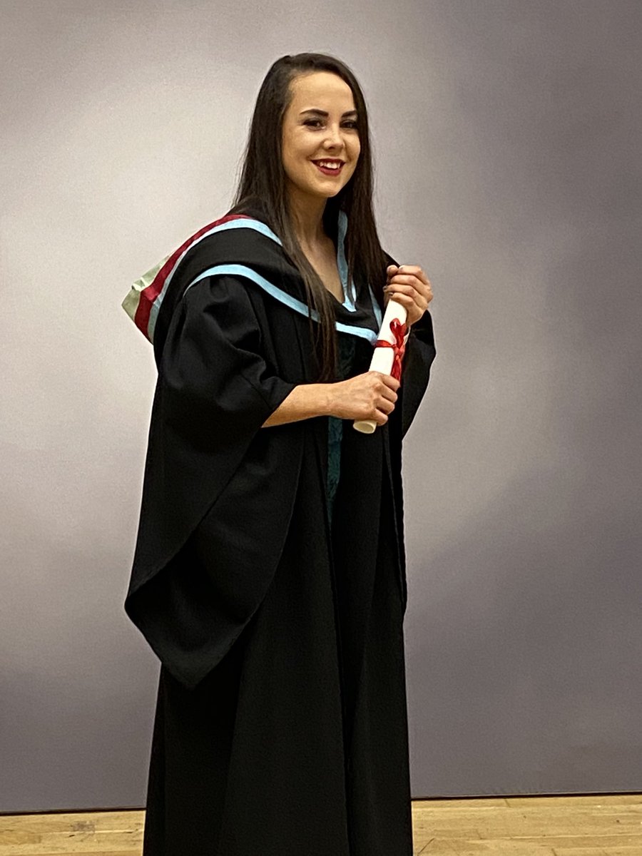 Elaine0810's tweet image. A year and a half later, but thankful for the opportunity #MasterofEngineering #ChemicalEngineering #QUB #proud @aiveenmckeown