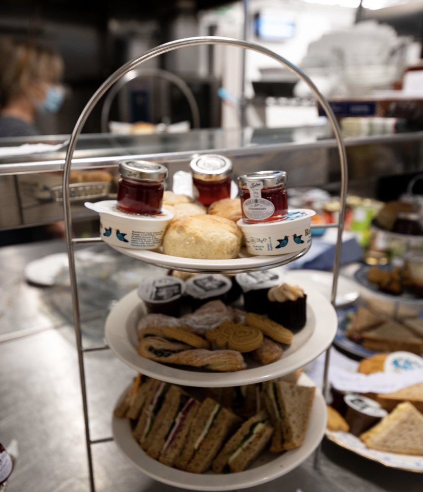 We had jazz and we had afternoon tea - what’s not to like?! Lovely afternoon on Sunday with the Flixton House Duo to entertain everyone. We will definitely be doing this again in 2022! Thanks to everyone who came - we loved having you 😊