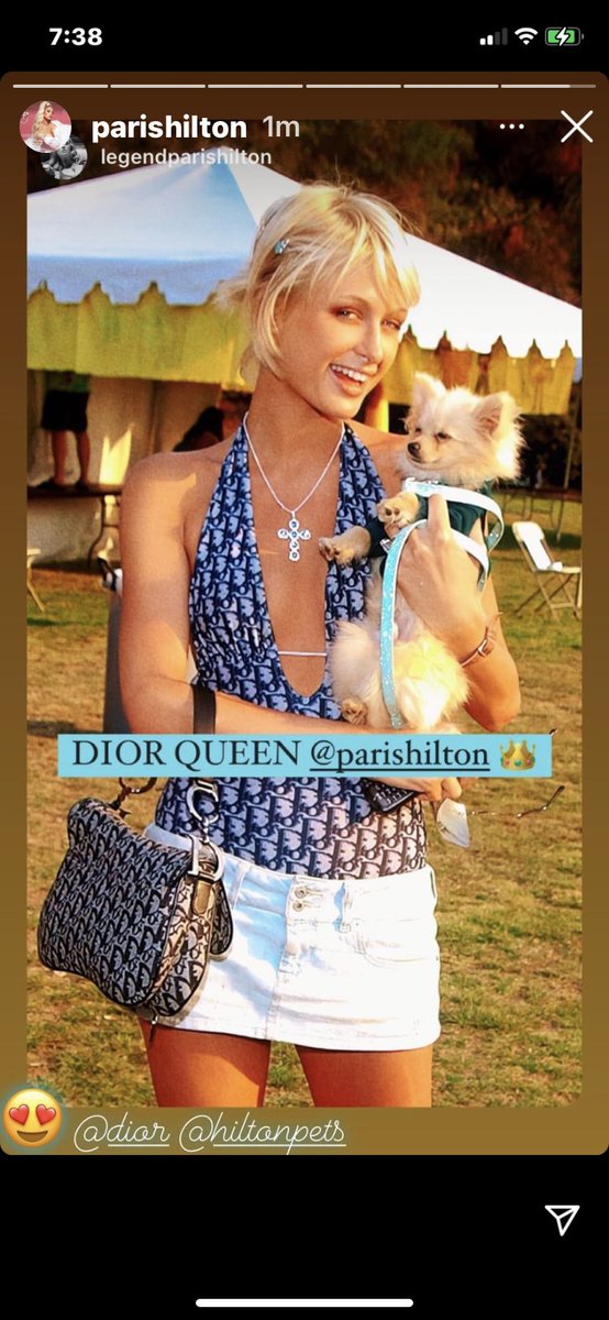 msmansk's tweet photo. Not only did @ParisHilton invent the selfie but she was into designer things before the world caught on . https://t.co/2QfB9cwivi