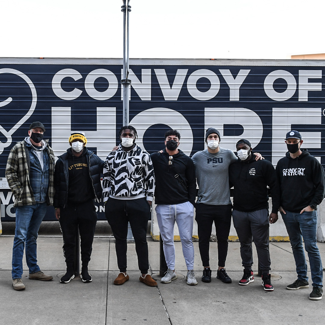 It was a great day of giving back to the community!

<a href="/steelers/">Pittsburgh Steelers</a> players spent their day with <a href="/ConvoyofHope/">Convoy of Hope</a> delivering packs of holiday supplies to community organizations in Pittsburgh.