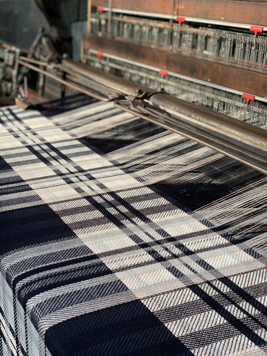 We collaborated with fellow wool-loving brand <a href="/Navygrey_co/">Navygrey</a> to design/weave their own tartans &amp; make blankets… by hand! It has been a joy creating these beauties 🐏

Read more about inspirations for NavyGrey’s tartans here:
pricklythistlescotland.com/bespoke-projec…

Shop:
navygrey.co/products/the-b…
