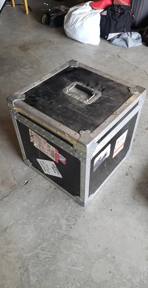 TriXtanEnt's tweet photo. These were two of the illusions that were in the trailer I'm hoping to retrieve so if anyone finds them somewhere please let me know. https://t.co/1F0fnv7P1R
