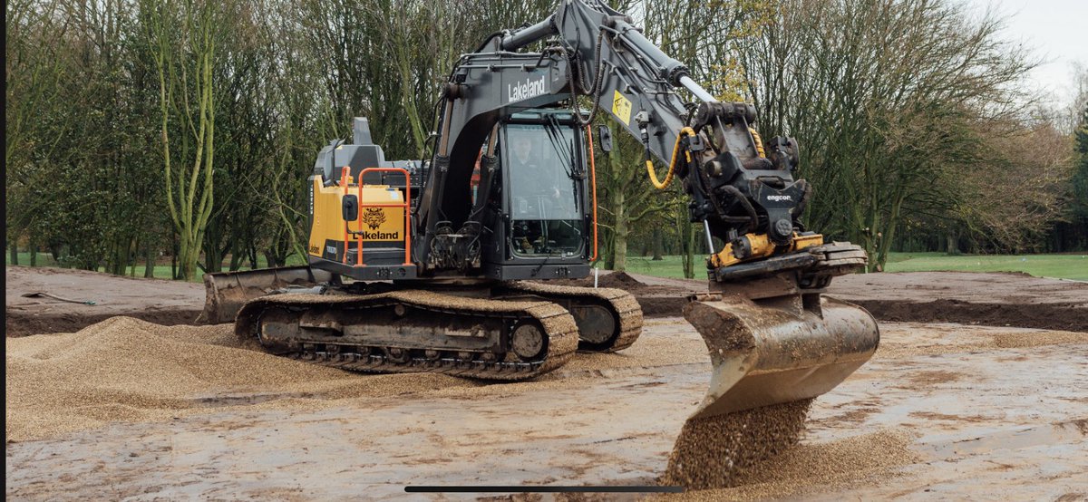 LakelandE's tweet photo. All done @Spalding__GC with @Fineturf and @RobGroves78 on new 1st green @adibutt28 @SMT_GB @engcon_uk #Golf #constructionuk https://t.co/rZrmnKq5cY
