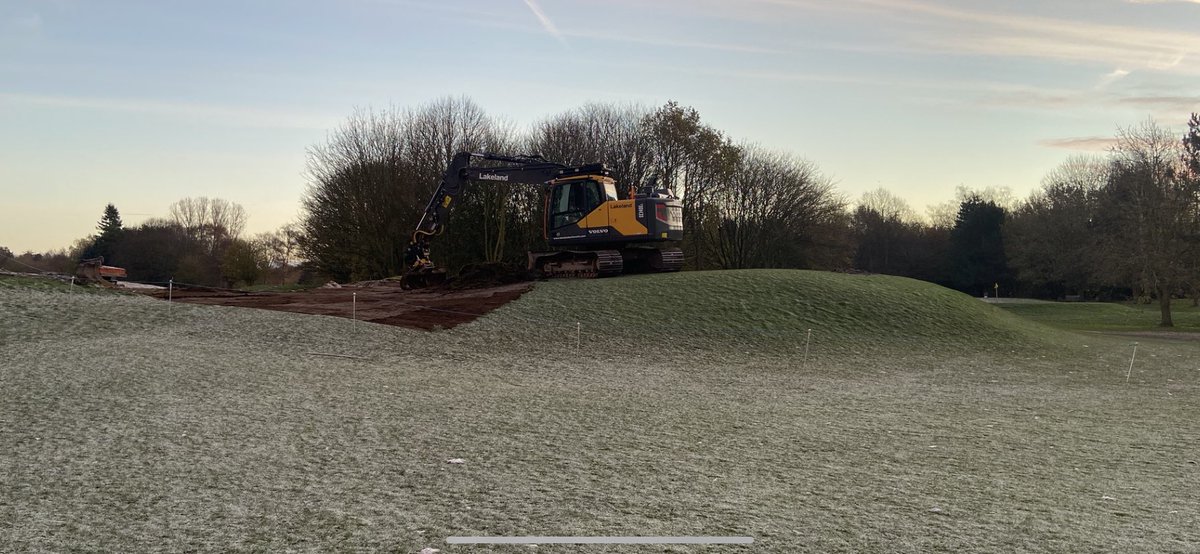 LakelandE's tweet photo. All done @Spalding__GC with @Fineturf and @RobGroves78 on new 1st green @adibutt28 @SMT_GB @engcon_uk #Golf #constructionuk https://t.co/rZrmnKq5cY