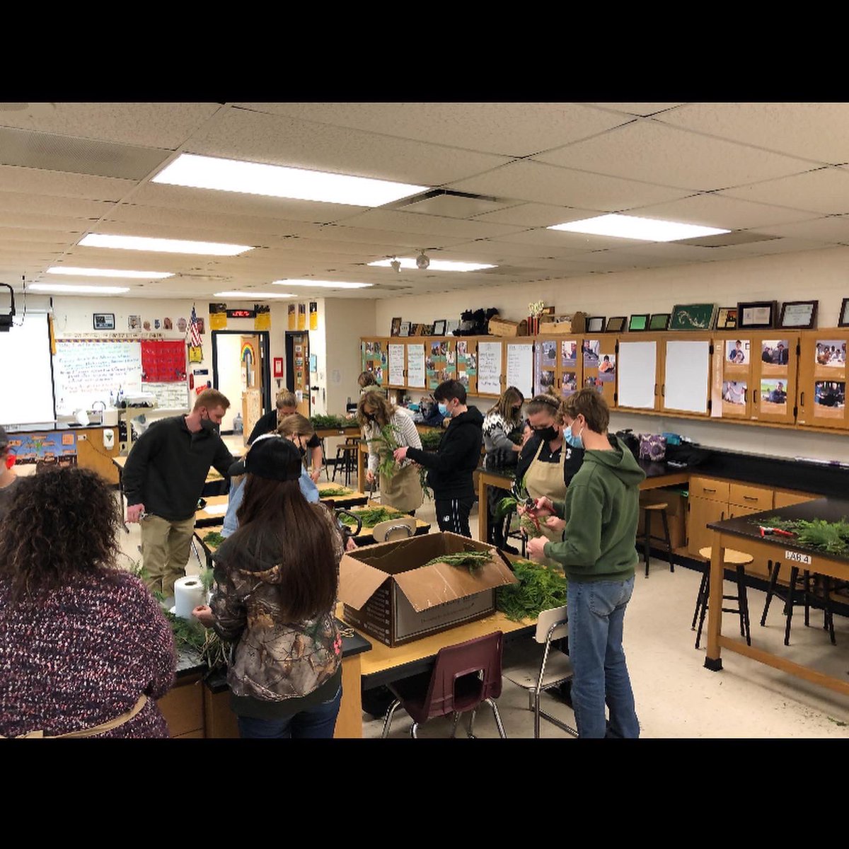 kanelandffa's tweet photo. Wreath making put on for the teachers, Kaneland FFA wishes evreyone a happy holidays!! 🎁 https://t.co/7FVKdoZ66q