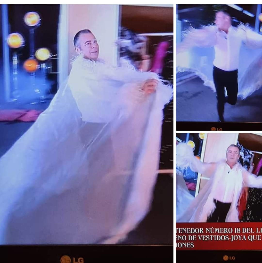 Este es el homenaje?
Vaya poca vergüenza. #VendiendoALaJurado