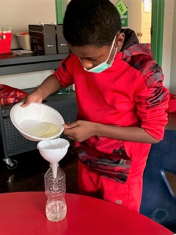 CovPartners's tweet photo. Thank you to @mvkcincinnati for providing the opportunity to have Wacky Science visit the Viking Zone Community Learning Center at Ninth District Elementary School. Students integrated STEAM by creating their own lava lamps and lemon volcanoes. #WackyScience #AfterschoolRocks https://t.co/KZkBnMGT5T