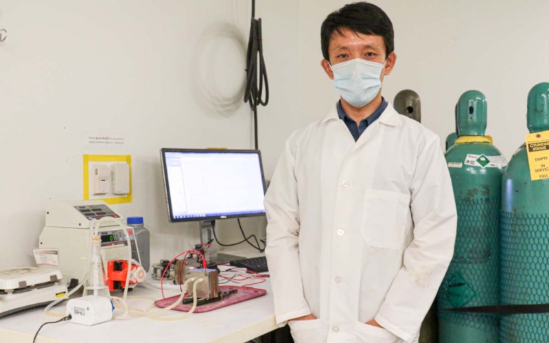 fuelcellsworks's tweet photo. . @UCF Researchers’ Ethanol #FuelCells Offer New Alternative to Power Cars, #Technology -- An #ethanol #fuelcell produces less #emissions and uses less fuel than #combustion engines -- https://t.co/anbQJ7xYUc #HydrogenNow #FuelCellNow #HydrogenEconomy #HydrogenNews #Decarbonise https://t.co/TuZIRAEiMK
