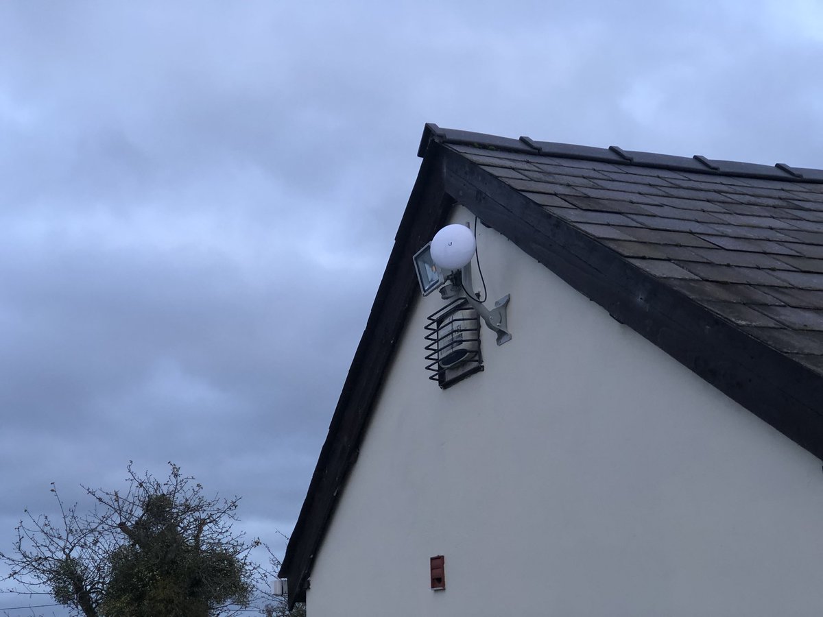 formwifi's tweet photo. Outdoor point to point install last week. Between storms! #outoorwifi https://t.co/76Q8UIELbA