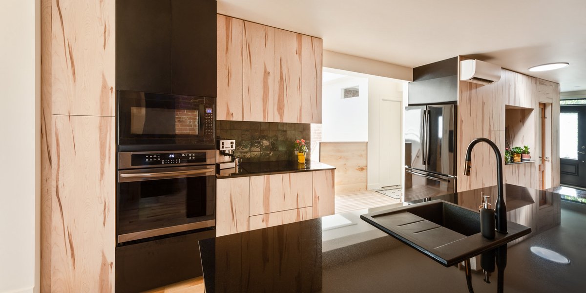 BilldrHQ's tweet photo. Being both the centre of your house and a hub of activity, the kitchen is one of the most important rooms of a home ๐ก
Discover how we remodelled a kitchen into an open-concept space โจ
See before and after photos, the scope of work and more ๐ https://t.co/fCx6qTSJ6A
#billdr https://t.co/4bRnGzEL3J