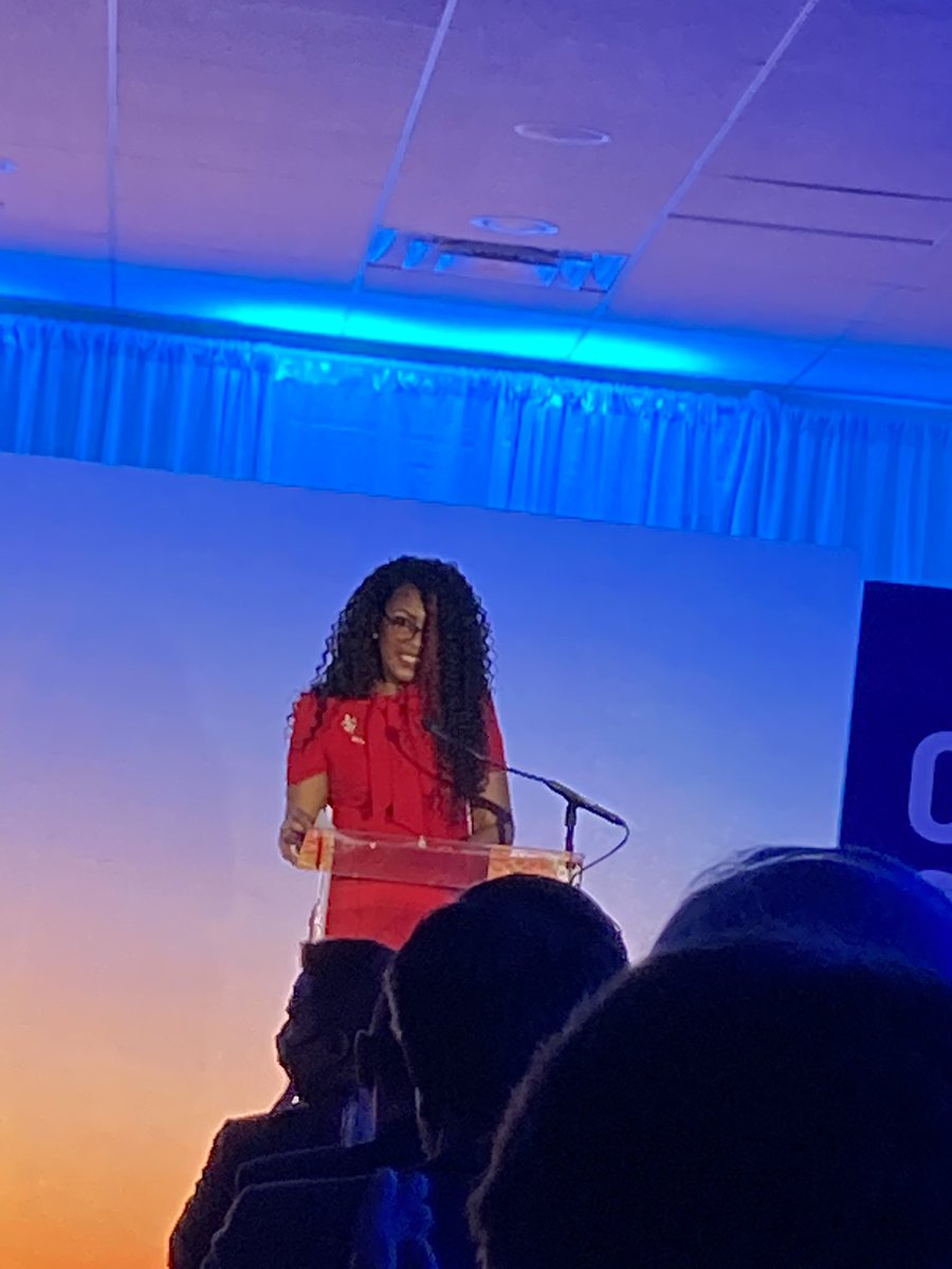 STLPartnership's tweet image. We are incredibly honored and excited to be part of this opportunity for the region. Non-stop service between St. Louis #Missouri and Germany via @lufthansa coming June 2022! Thank you @greaterstlinc @Enterprise @flystl &amp;amp; all others involved in this fantastic opportunity!#stlmade