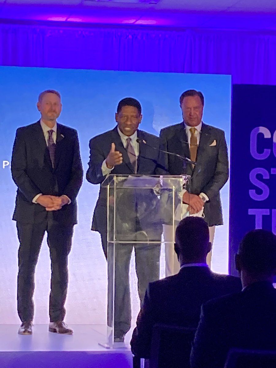 STLPartnership's tweet image. We are incredibly honored and excited to be part of this opportunity for the region. Non-stop service between St. Louis #Missouri and Germany via @lufthansa coming June 2022! Thank you @greaterstlinc @Enterprise @flystl &amp;amp; all others involved in this fantastic opportunity!#stlmade