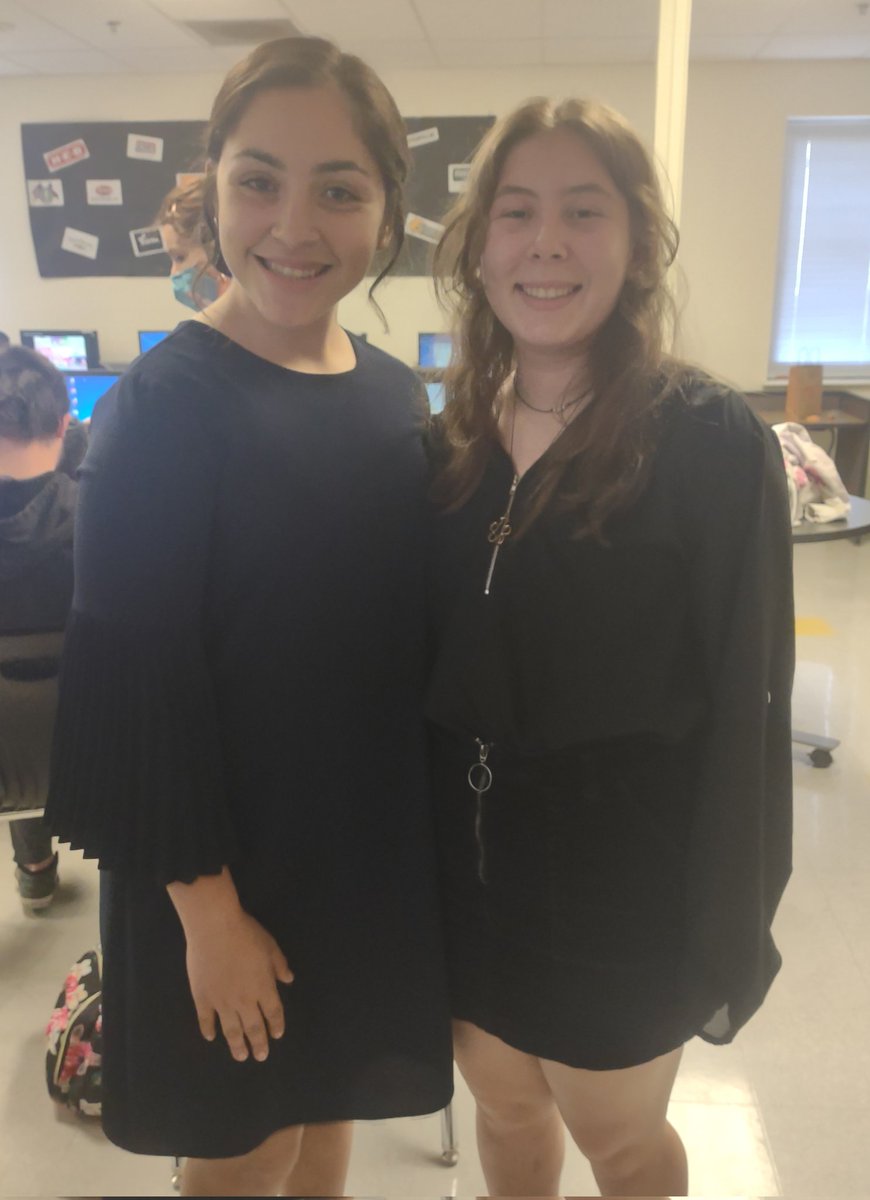CoachTNowlin's tweet photo. Interview day and these students understood the assignment! #BusinessProfessional #interviewpractice @PattiStager @SeguinCTE https://t.co/ECj38CfOKl