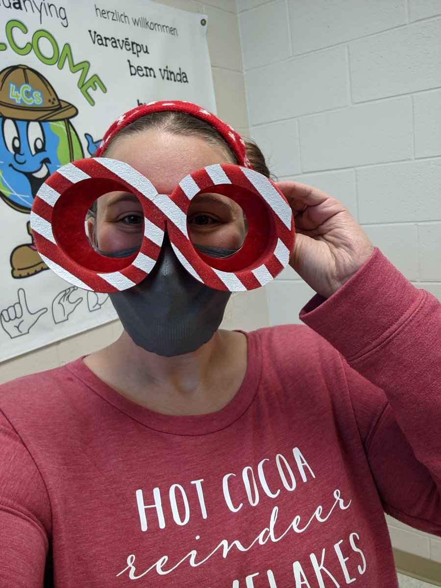 I had fun making kids smile with my giant candy cane glasses on this tacky twisted Tuesday!