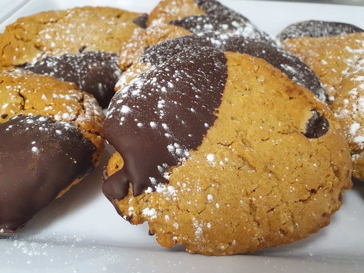 Gingerbread people, 
Chocolate cookies,