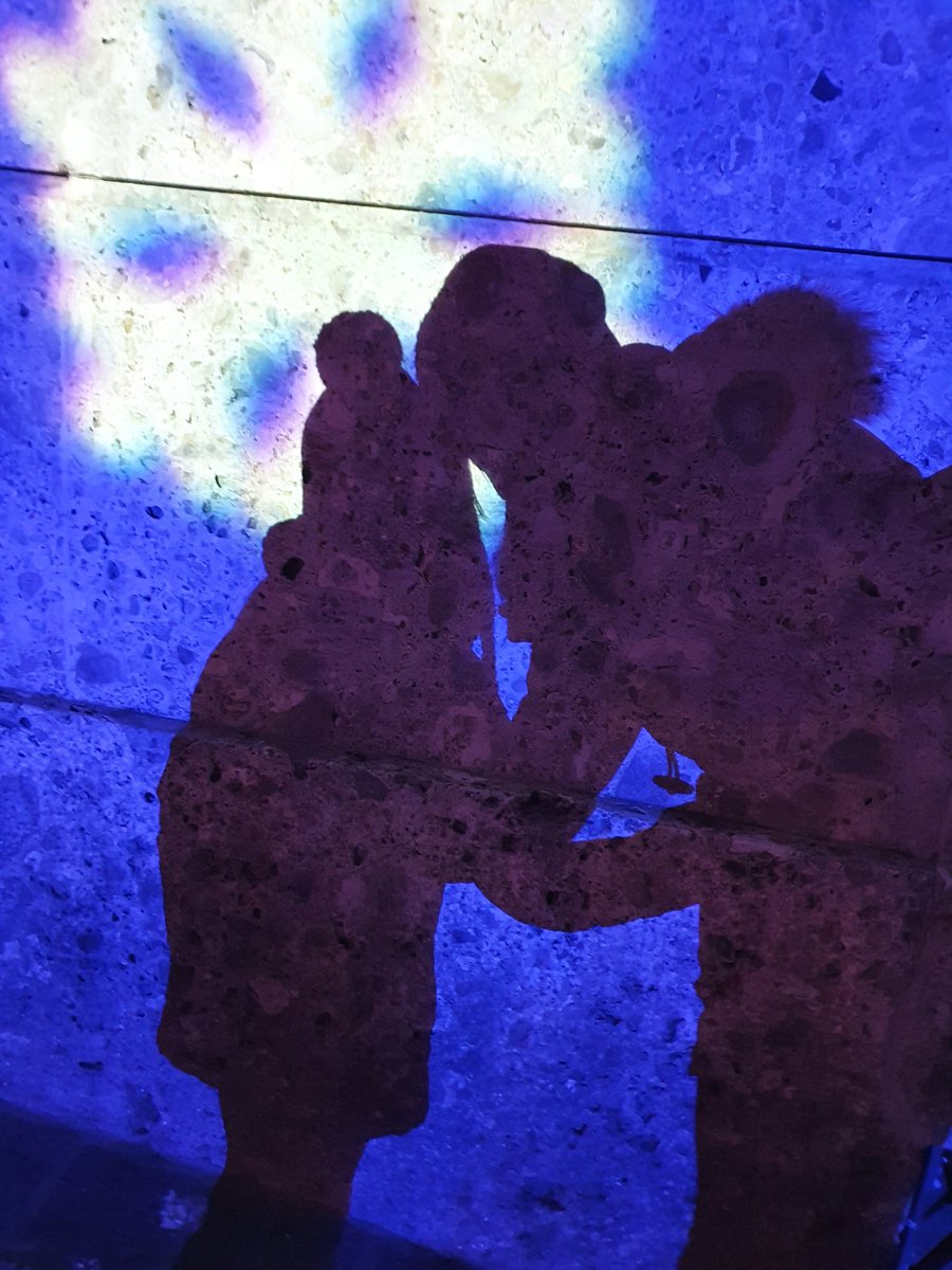 Eli_salari's tweet photo. #natalemagicodesio 
La luce in un abbraccio ❤️❤️❤️���❄️
https://t.co/30Cd3NgjFC https://t.co/QOL2iMWfgO