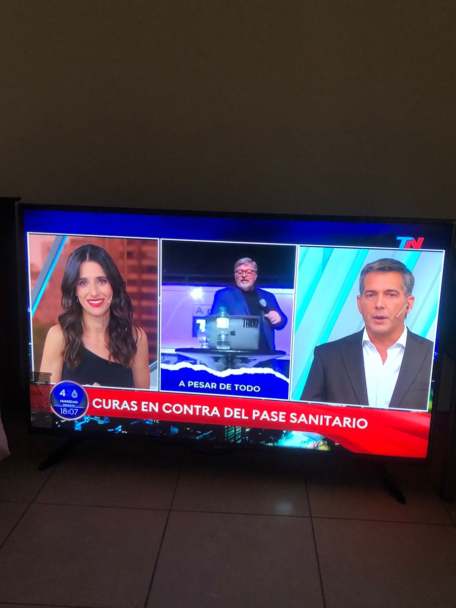 LuchoCorti's tweet photo. El mensaje de la iglesia que dijo #NOALPASESANITARIO empieza a hacerse eco en el país! Ojala todos despertemos. Por más pastores con los agallas de Daniel Cattaneo @CattaneoDani https://t.co/Fyjm42OfJO