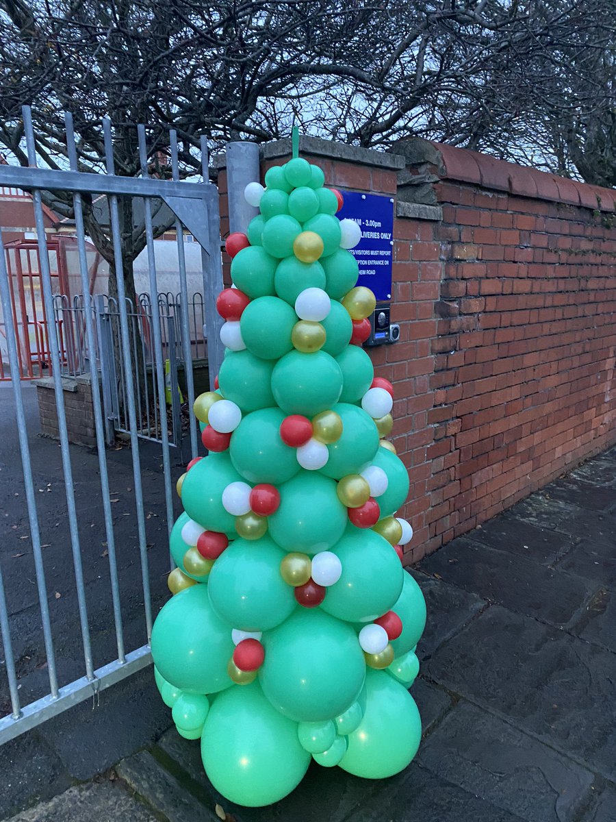 It’s beginning to look a lot like Christmas!! We’ve nearly made it Marlborough! So incredibly thankful for our Marlborough family and how you have supported us this term 🎄Go Marlborough!