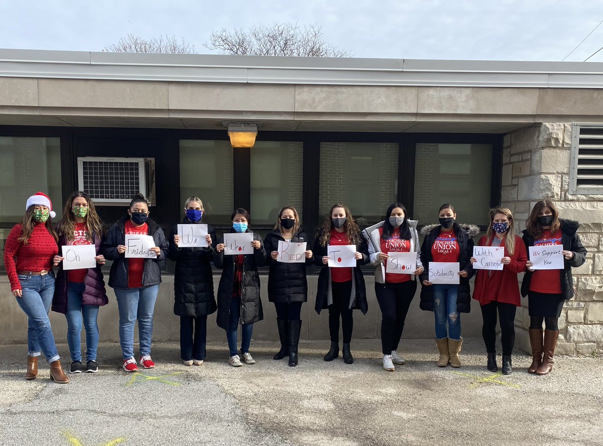 CTULocal1's tweet photo. A little late, but a lot of love, from Talman to Carnegie Elementary! β€οΈβ€οΈβ€οΈ #NotOnTheSidelines https://t.co/ekD5CQui8n